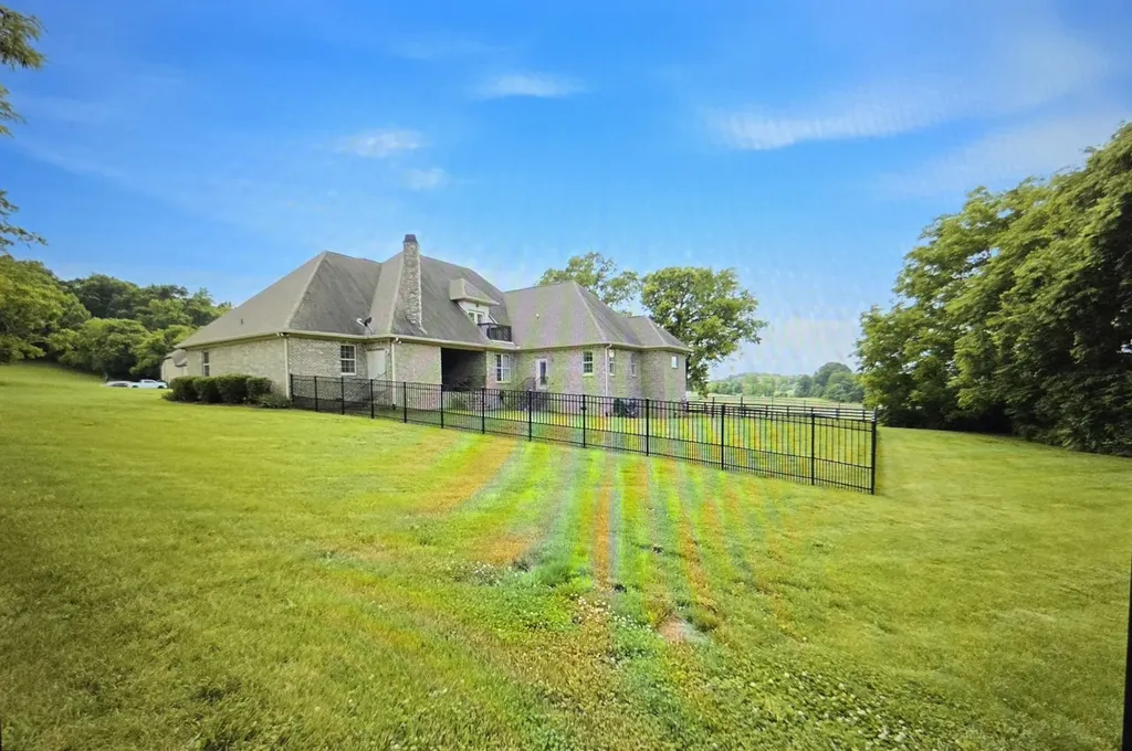 5232 Mead Park Drive Thompsons Station TN 37179
