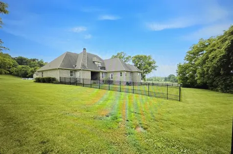 5232 Mead Park Drive Thompsons Station TN 37179