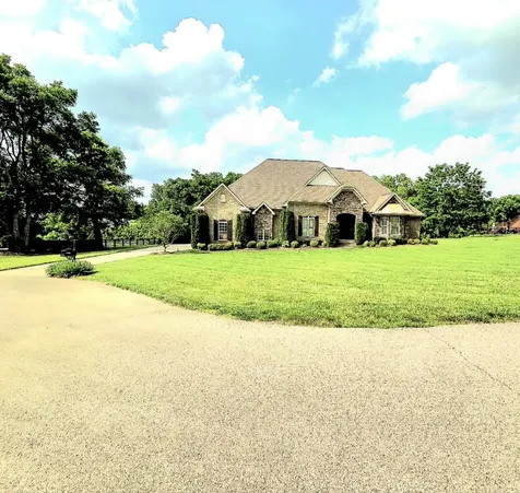 5232 Mead Park Drive Thompsons Station TN 37179