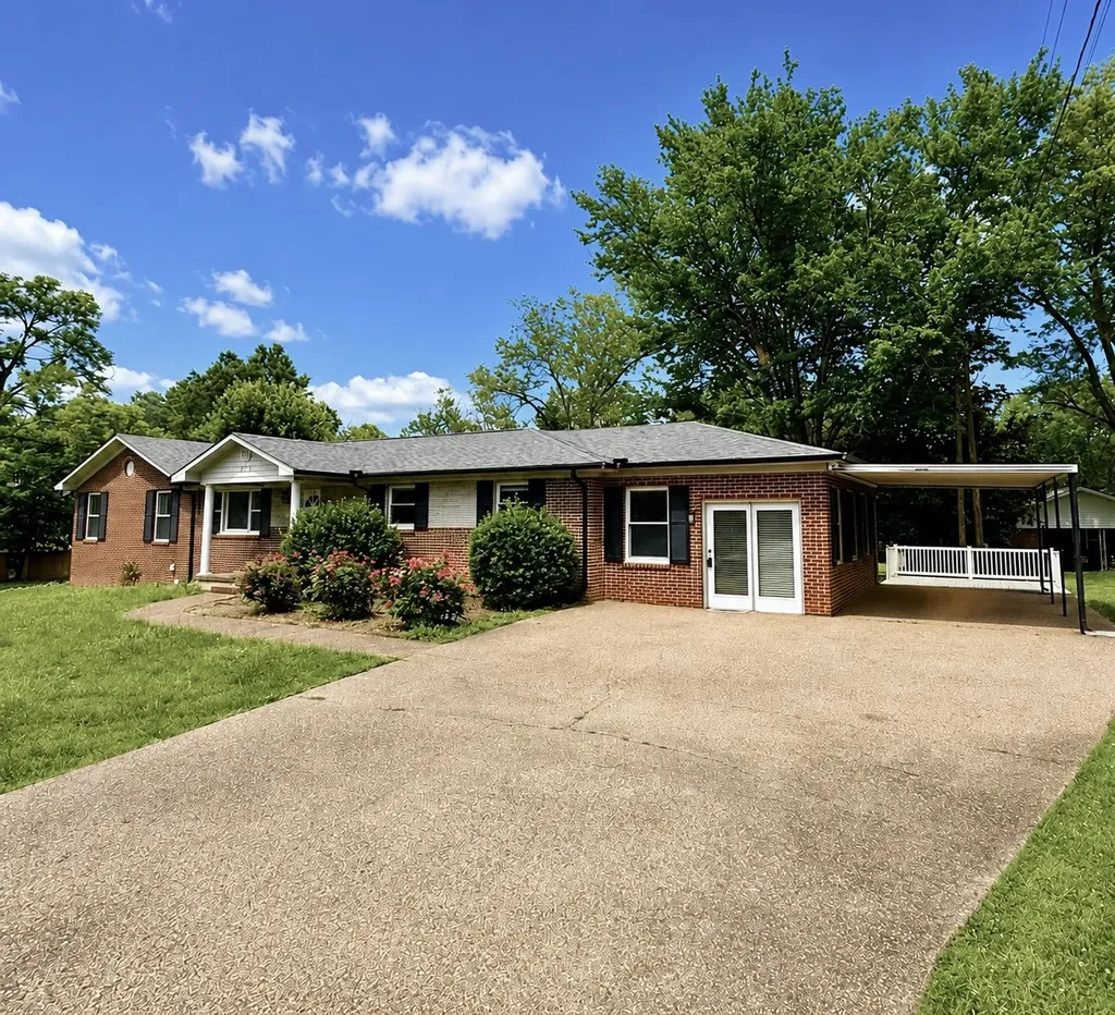 242 Dry Valley Road Cookeville TN 38506