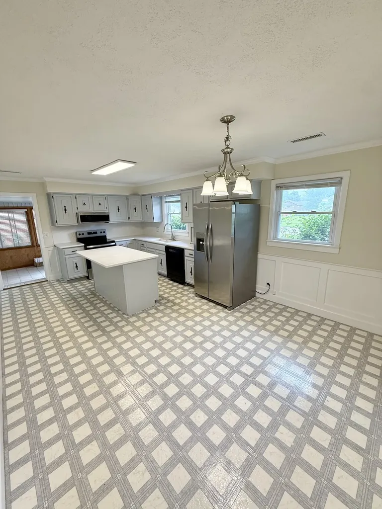 242 Dry Valley Road Cookeville TN 38506