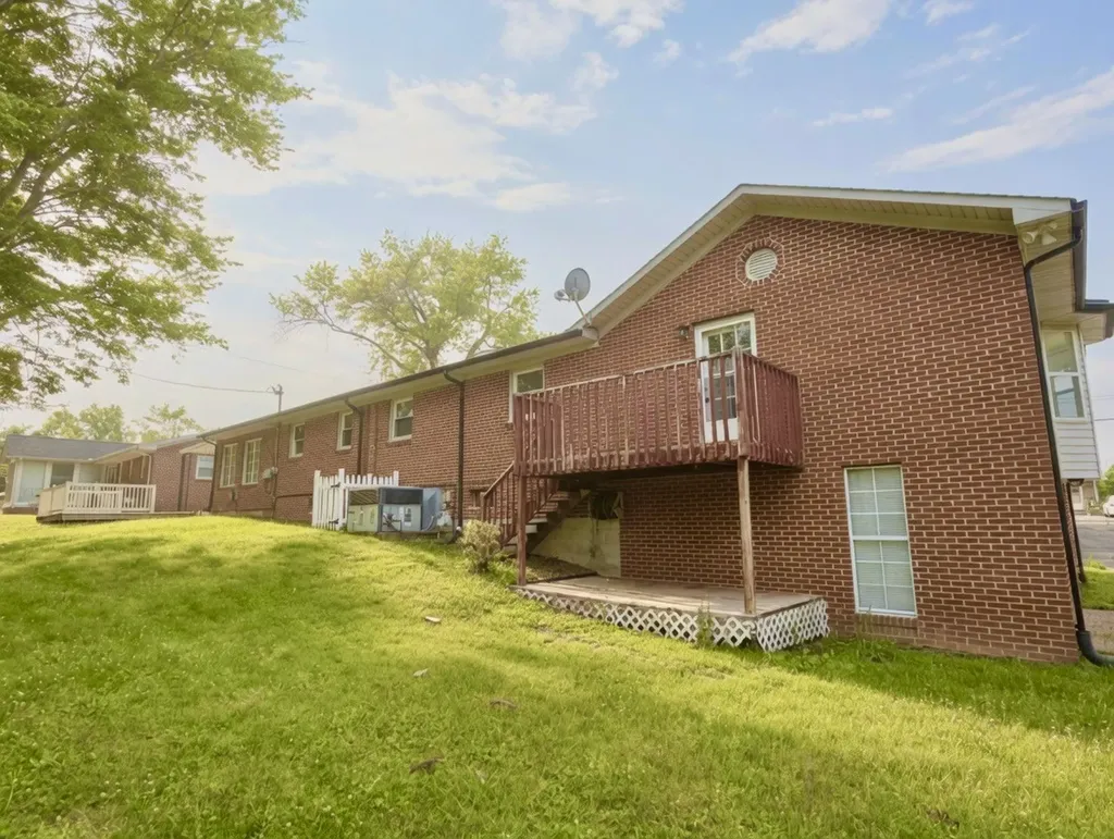 242 Dry Valley Road Cookeville TN 38506