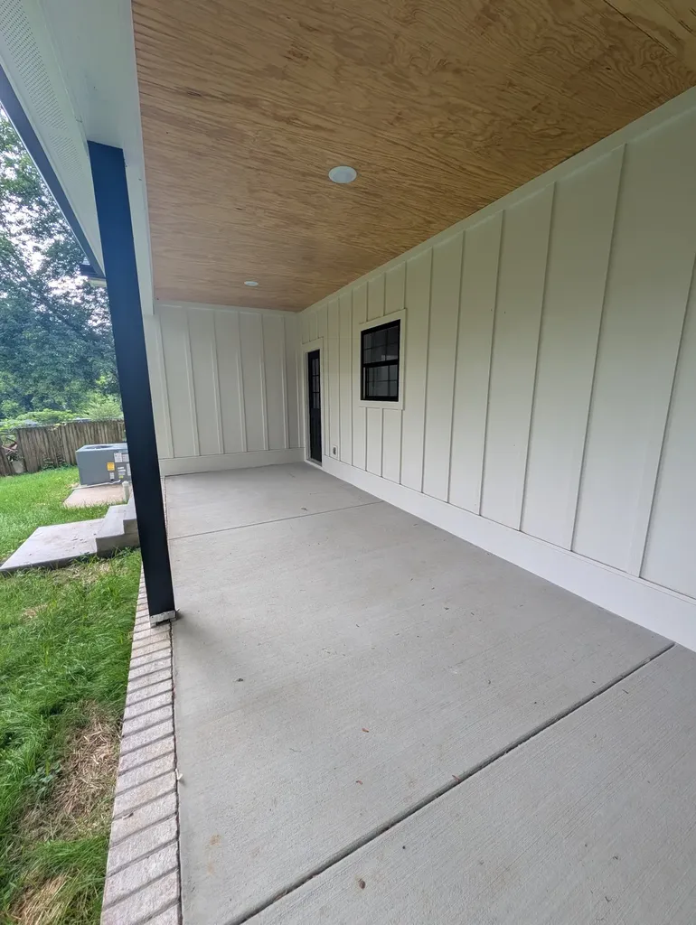 1720 Allison Avenue Columbia TN 38401