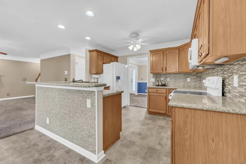 728 Winding Bluff Way Clarksville TN 37040