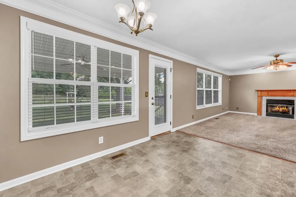 728 Winding Bluff Way Clarksville TN 37040