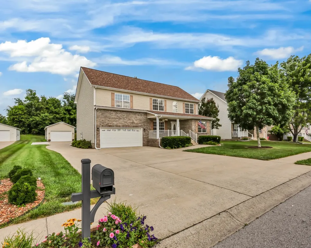 728 Winding Bluff Way Clarksville TN 37040