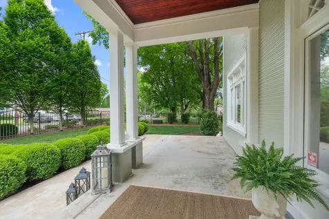 1015 Clifton Lane Nashville TN 37204
