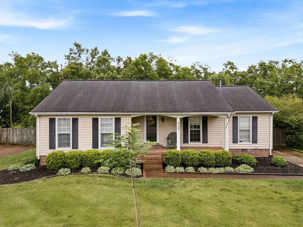 937 Harpeth Bend Drive Nashville TN 37221