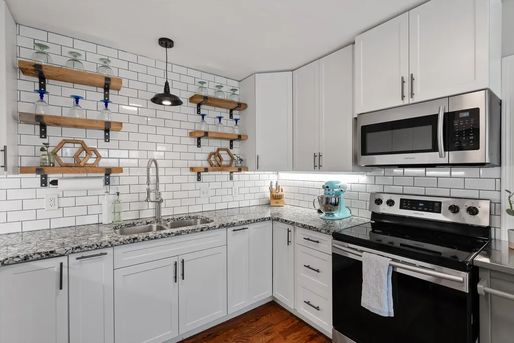937 Harpeth Bend Drive Nashville TN 37221