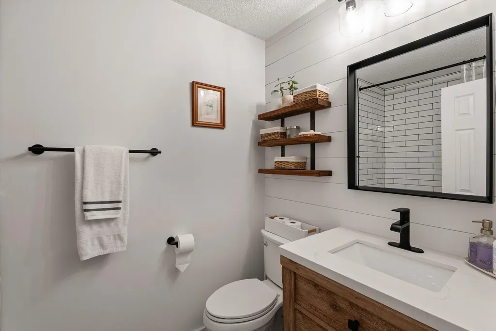 937 Harpeth Bend Drive Nashville TN 37221