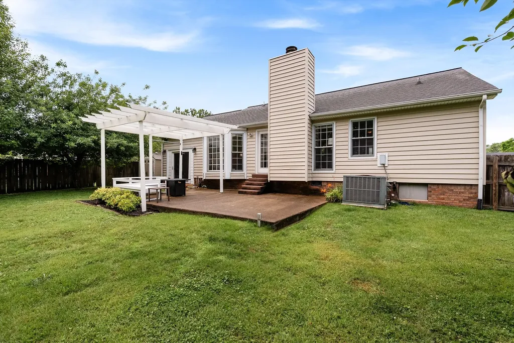 937 Harpeth Bend Drive Nashville TN 37221