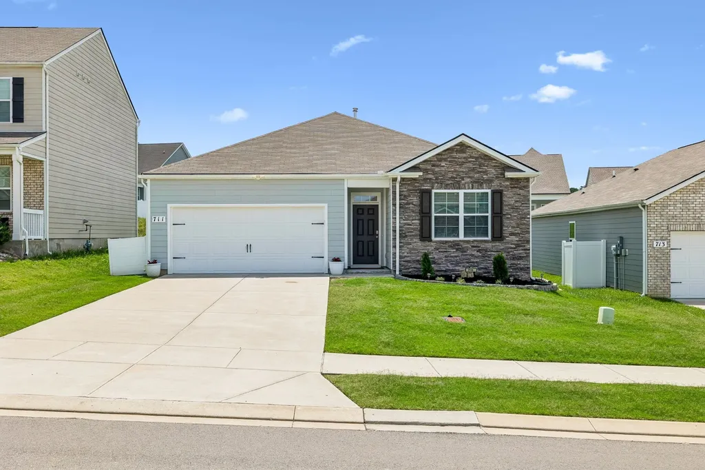 711 Pintail Point Lebanon TN 37090