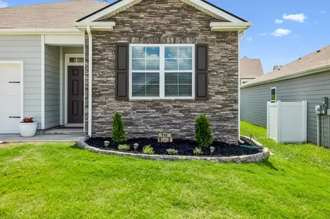 711 Pintail Point Lebanon TN 37090