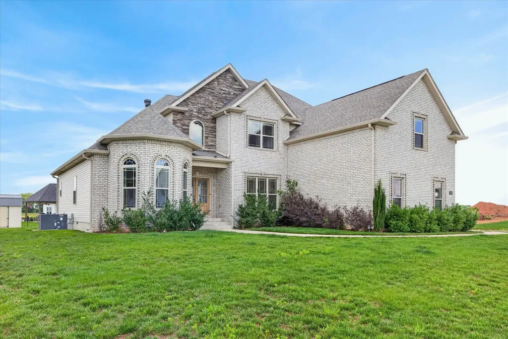 344 Oasis Lane Clarksville TN 37043