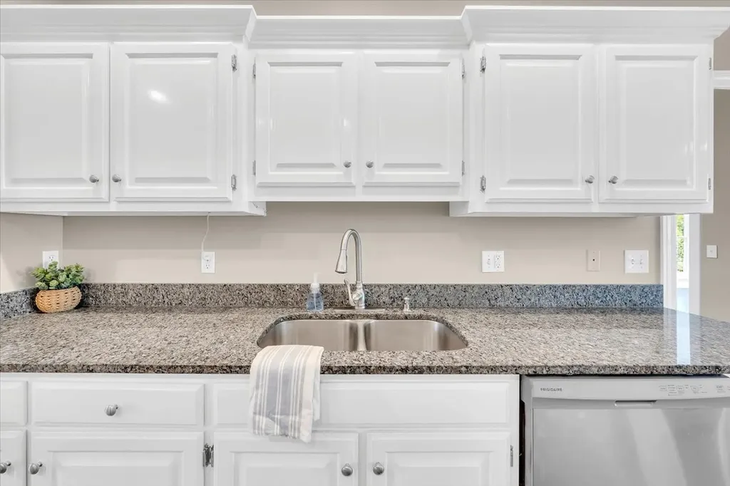 143 Hunters Ridge Drive Tullahoma TN 37388