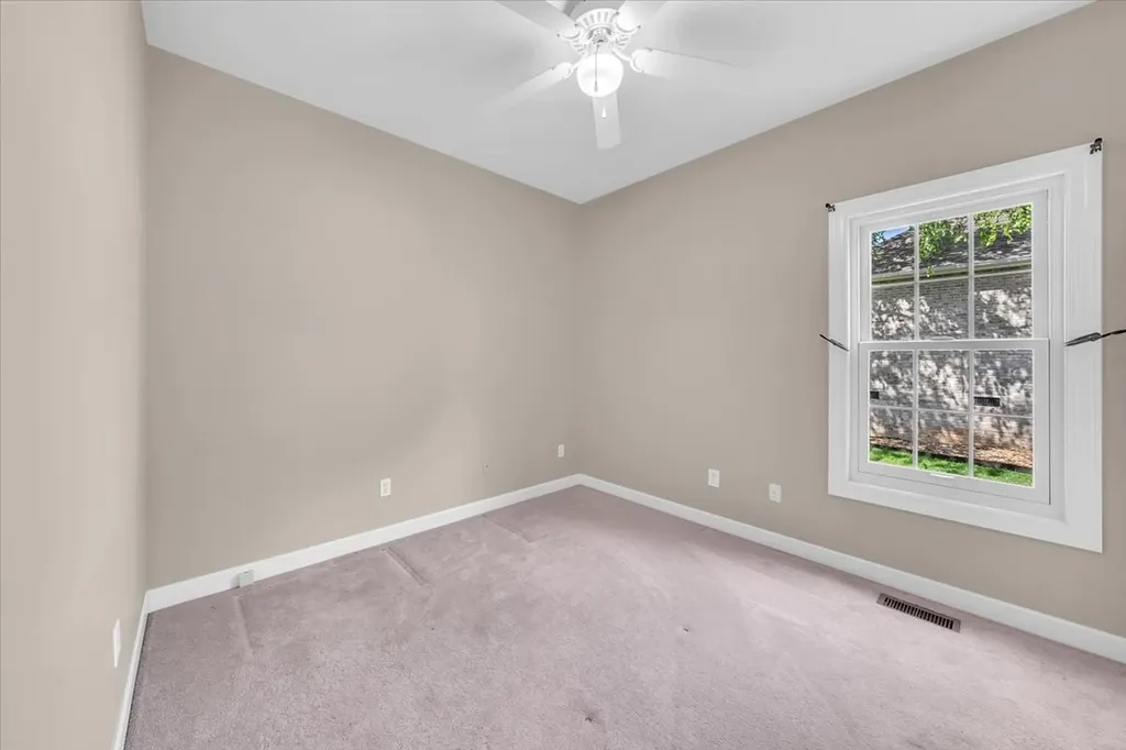 143 Hunters Ridge Drive Tullahoma TN 37388