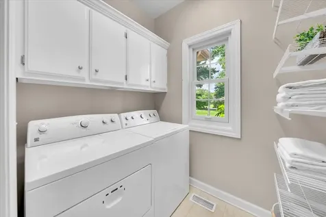 143 Hunters Ridge Drive Tullahoma TN 37388