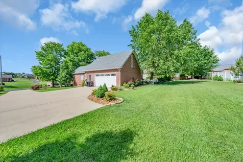 143 Hunters Ridge Drive Tullahoma TN 37388