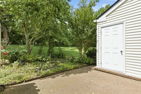 219 Brattlesboro Place Nashville TN 37204