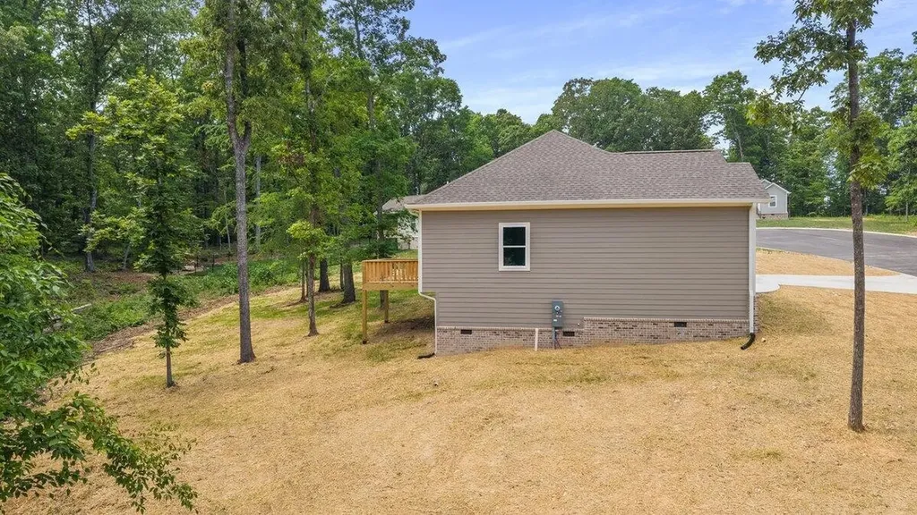 129 County Road 155 Riceville TN 37370