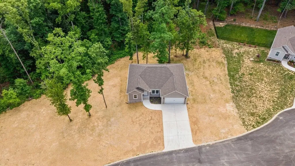 129 County Road 155 Riceville TN 37370