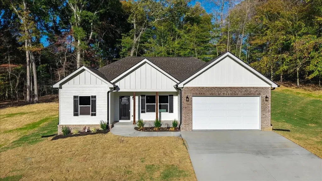 125 County Road 155 Riceville TN 37370
