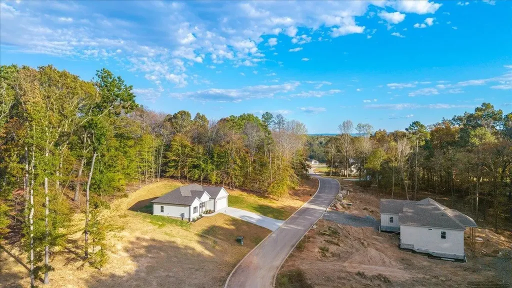 125 County Road 155 Riceville TN 37370