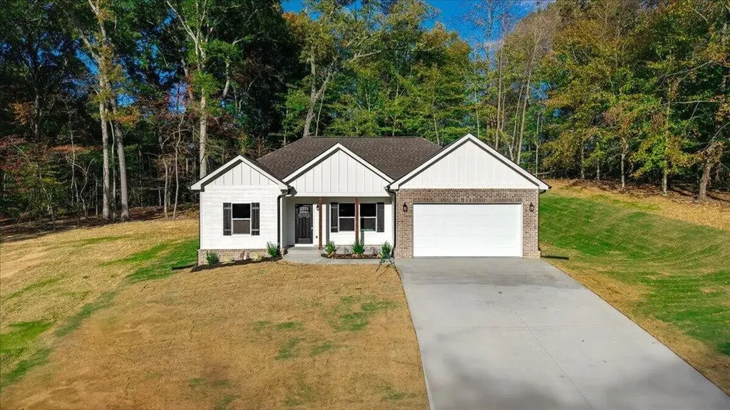 125 County Road 155 Riceville TN 37370