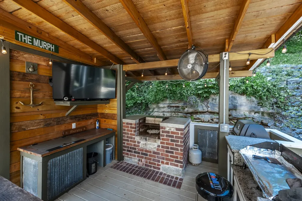 2875 Lower Walkers Creek Road Goodlettsville TN 37072