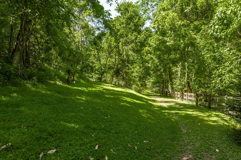2875 Lower Walkers Creek Road Goodlettsville TN 37072