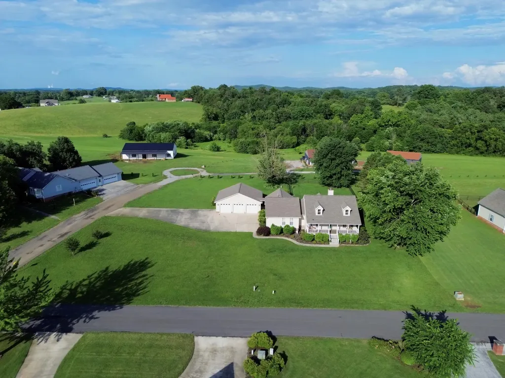 799 Riverbend Drive Dayton TN 37321