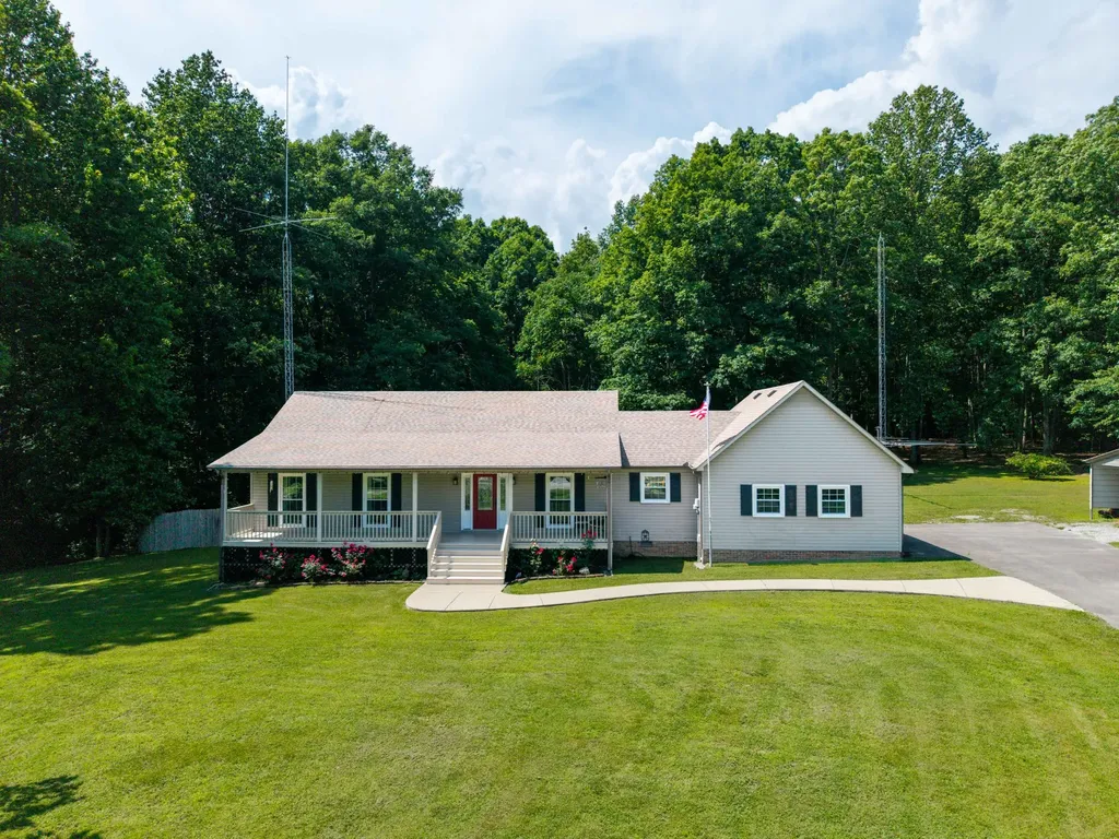 552 Jack Thomas Drive Manchester TN 37355