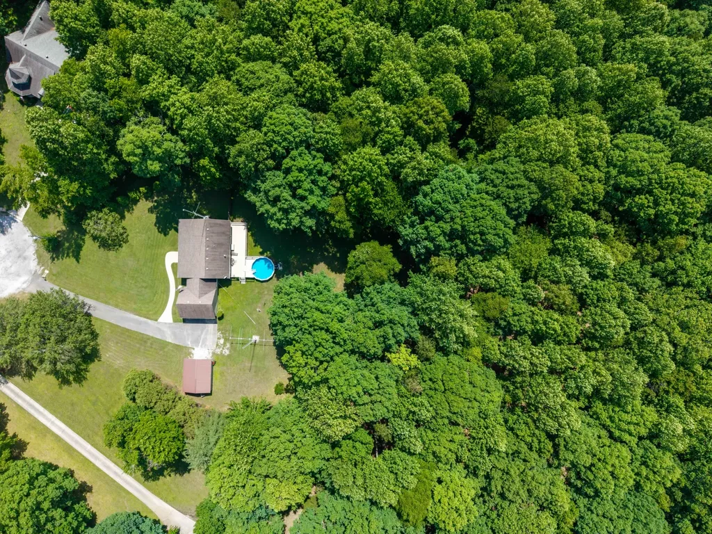 552 Jack Thomas Drive Manchester TN 37355