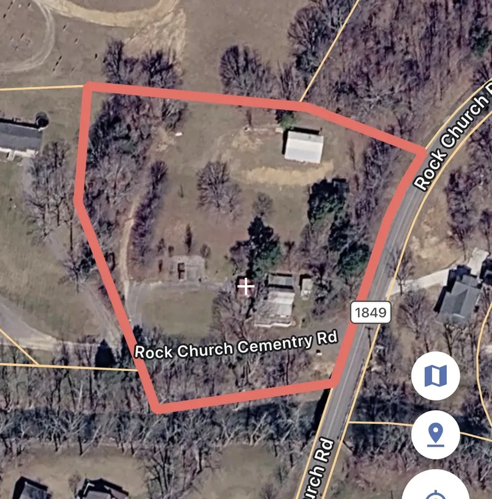 102 Rock Church Cemetery Road Charlotte TN 37036