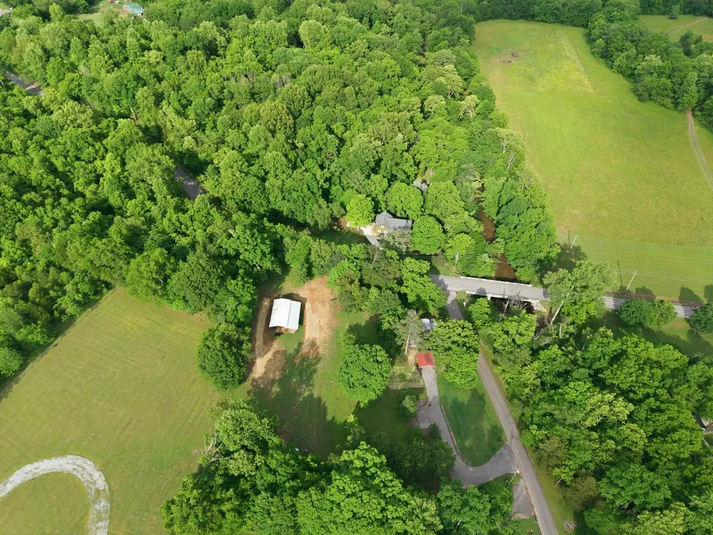 102 Rock Church Cemetery Road Charlotte TN 37036