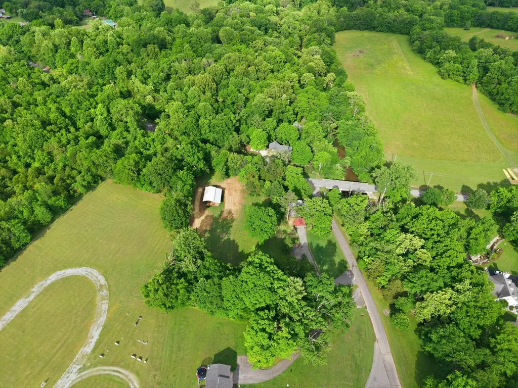 102 Rock Church Cemetery Road Charlotte TN 37036