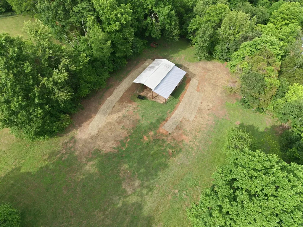 102 Rock Church Cemetery Road Charlotte TN 37036