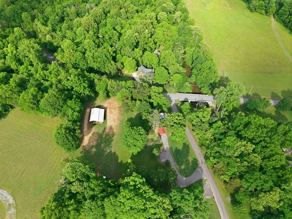 102 Rock Church Cemetery Road Charlotte TN 37036