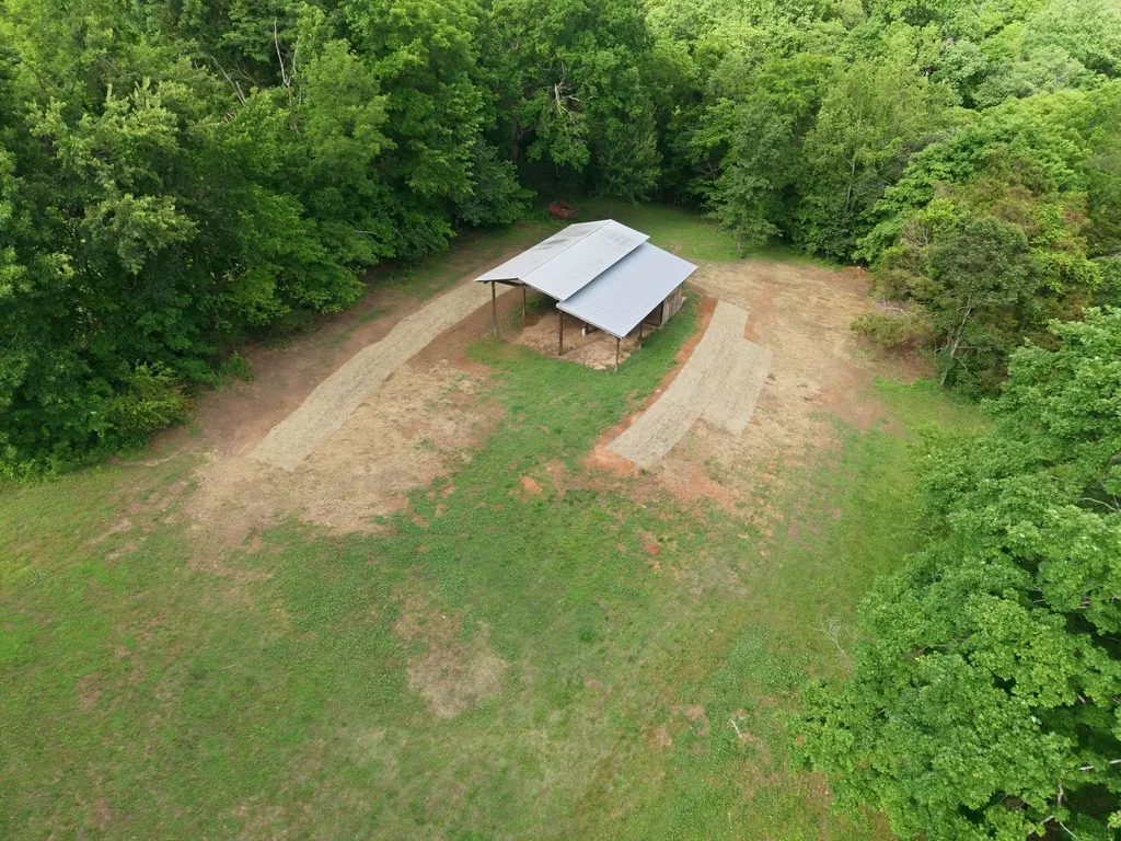 102 Rock Church Cemetery Road Charlotte TN 37036