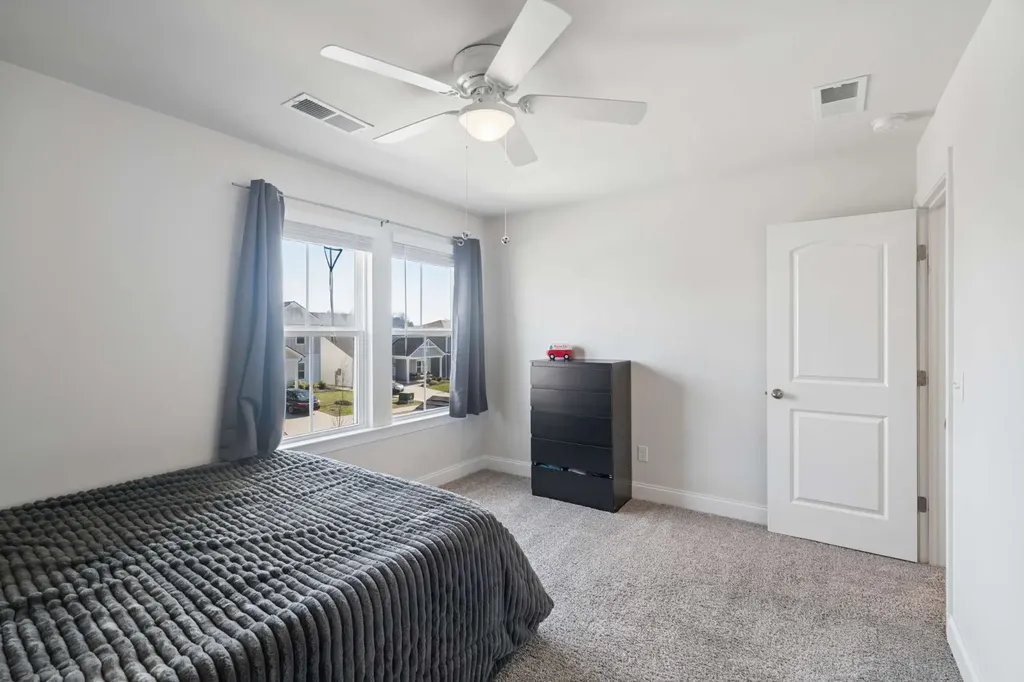 1237 Dutch Peak Lebanon TN 37090