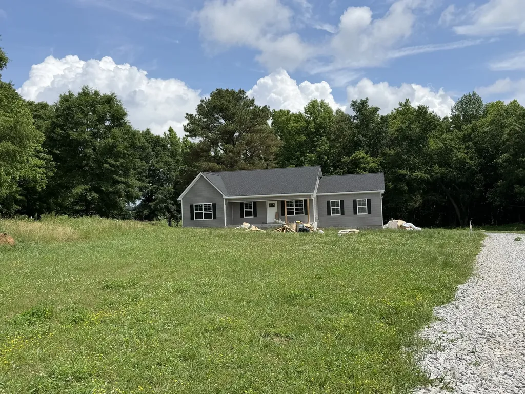 1742 Newt Mcknight Road Mcminnville TN 37110