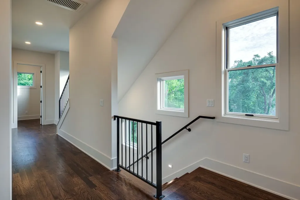 3304 Love Circle Nashville TN 37212