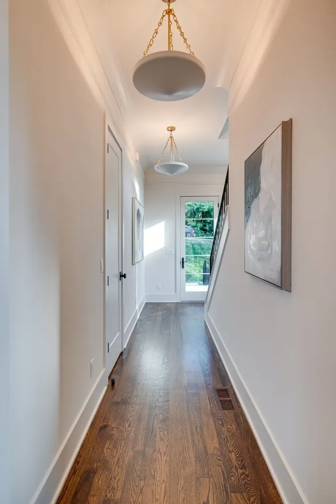 3304 Love Circle Nashville TN 37212
