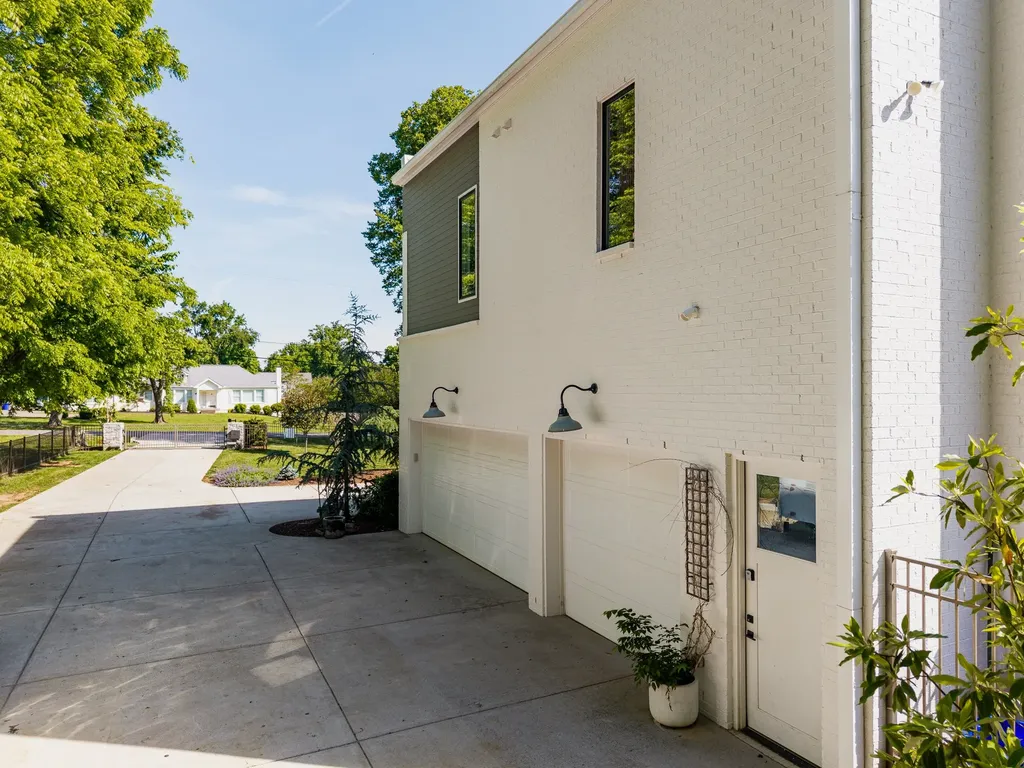 4112 Crestridge Drive Nashville TN 37204