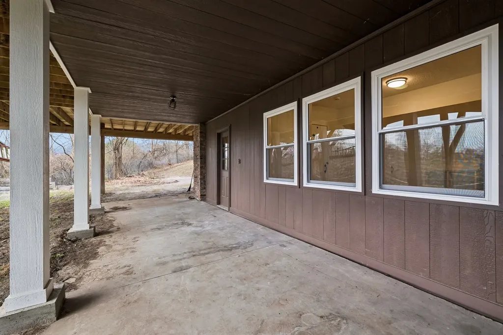2224 Crestline Drive Nashville TN 37214