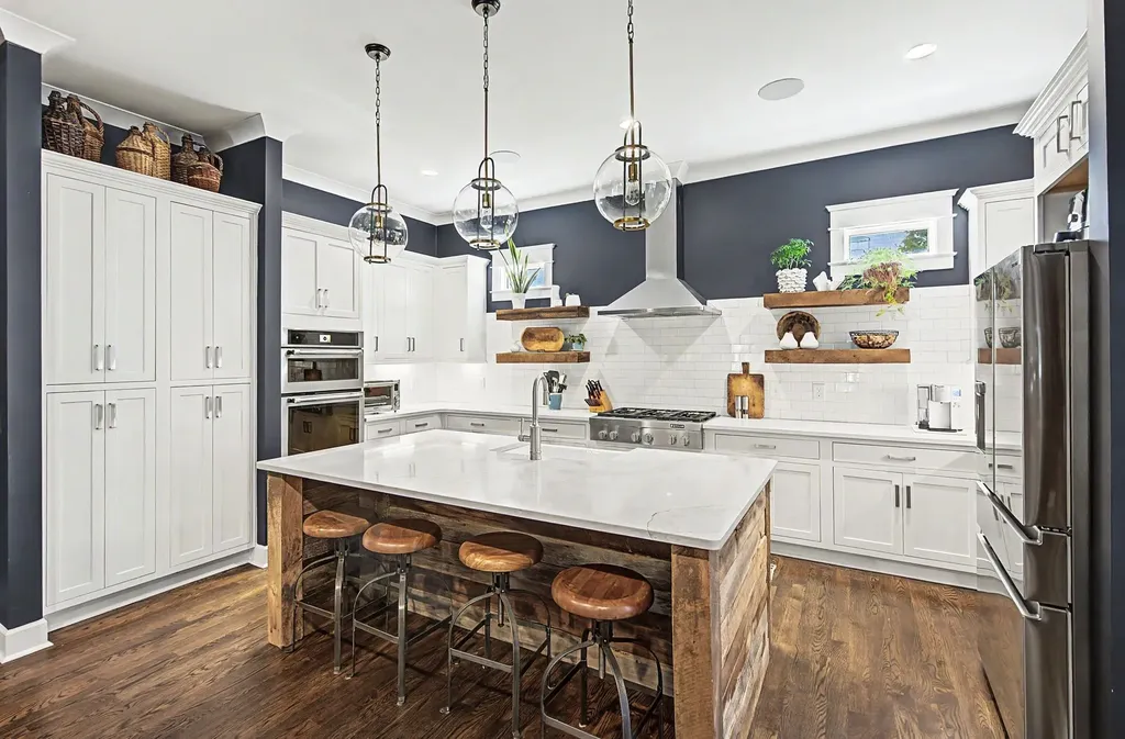3716 Benham Avenue Nashville TN 37215