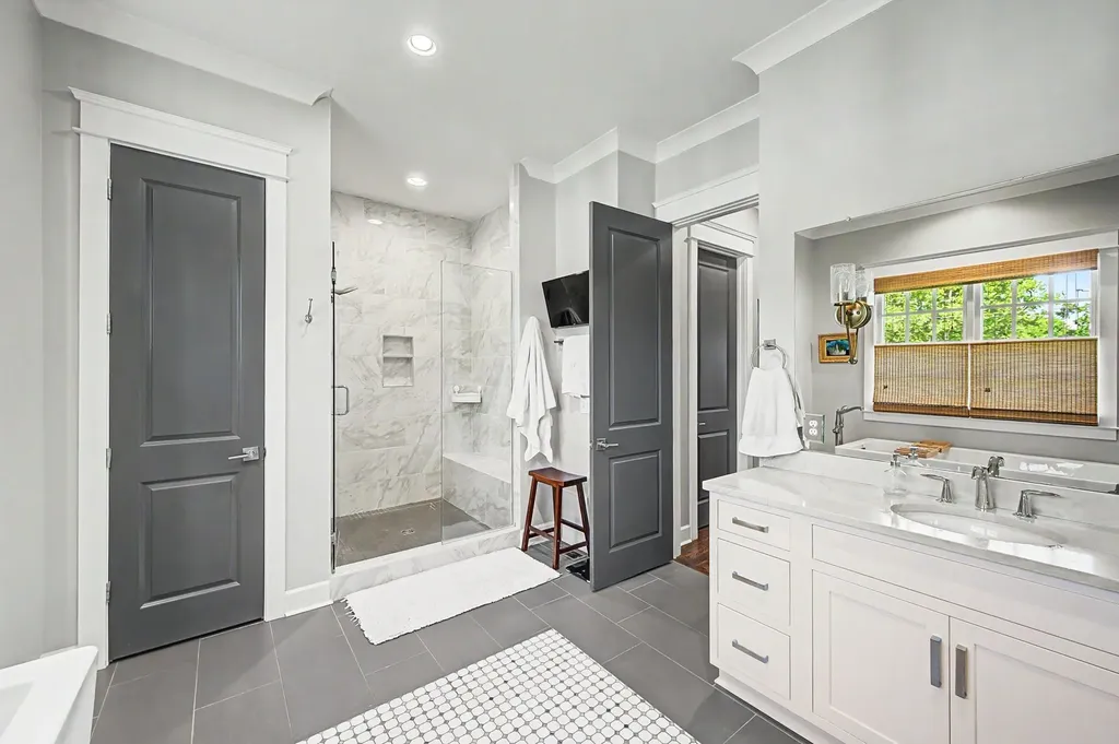 3716 Benham Avenue Nashville TN 37215
