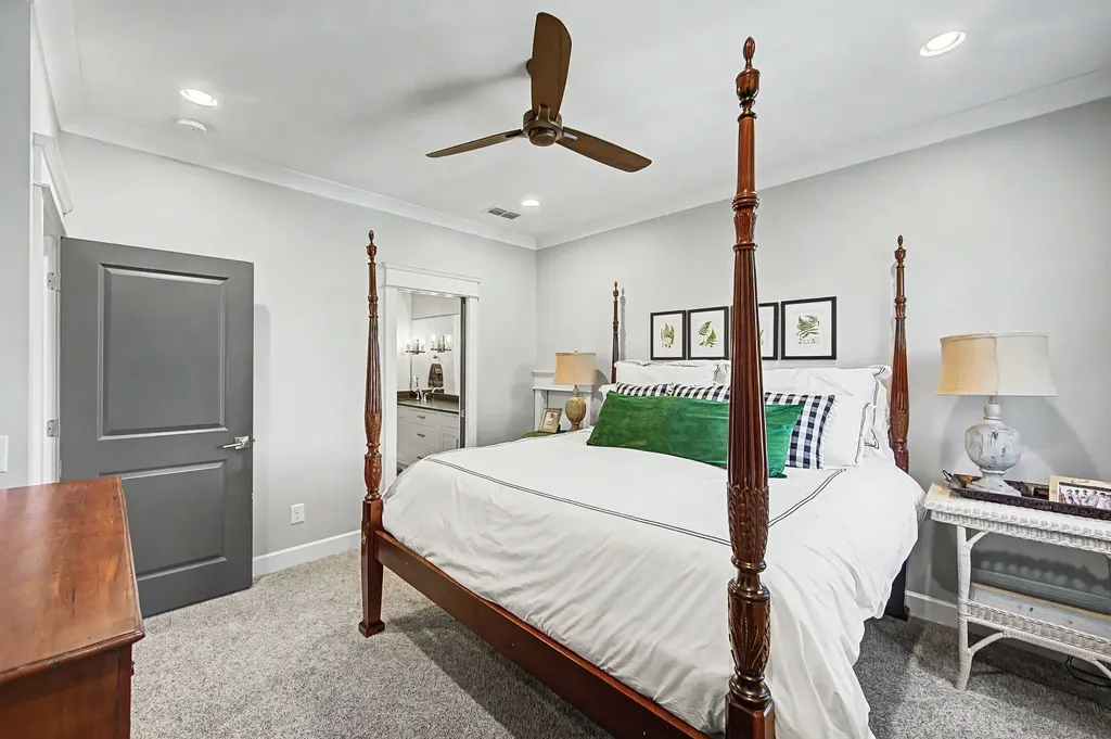 3716 Benham Avenue Nashville TN 37215
