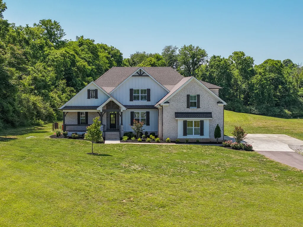 1176 Iron Bridge Road Columbia TN 38401