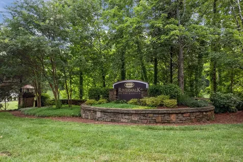7020 Bridgeport Drive Nashville TN 37221